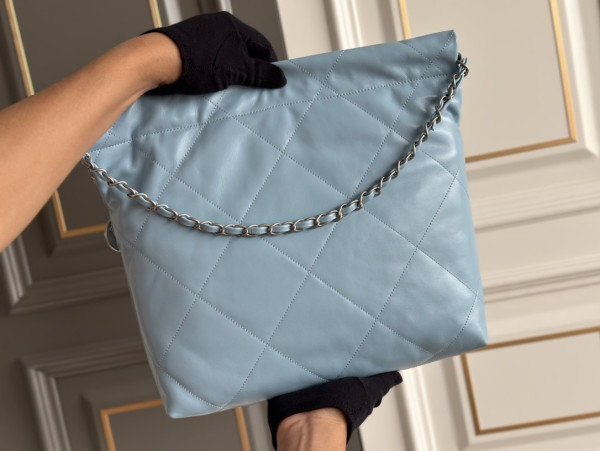 CL 22 SMALL HANDBAG