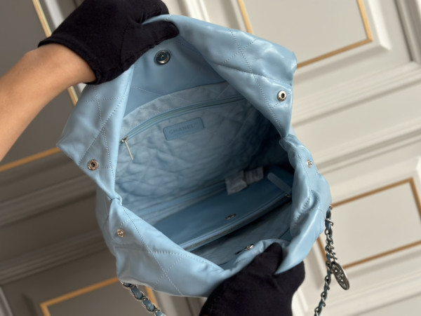 CL 22 SMALL HANDBAG