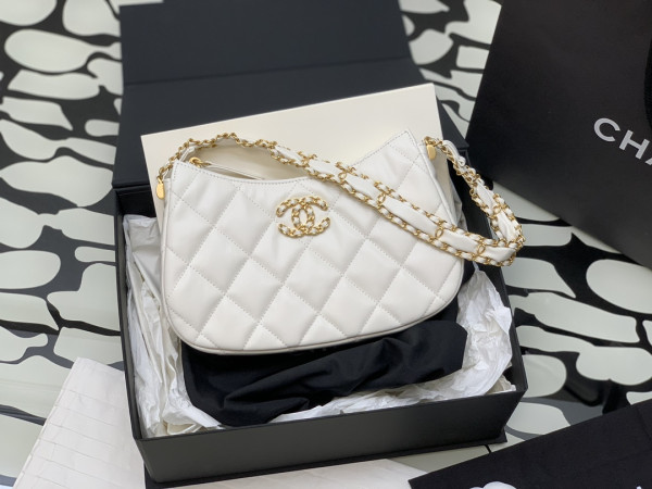 CL HOBO HANDBAG