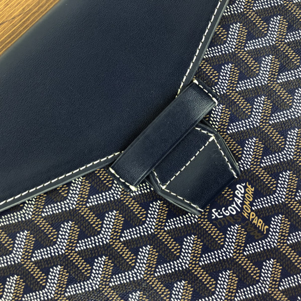 Go*ard commando envelope clutch