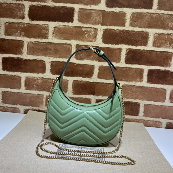 G*u*i gg marmont half-moon-shaped mini bag