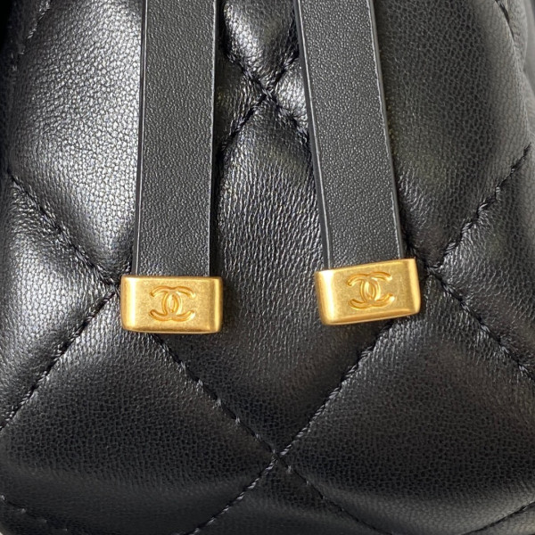 CL SMALL FLAP BAG