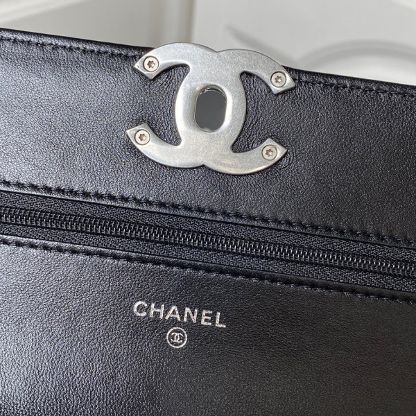 CL 19 WALLET ON CHAIN