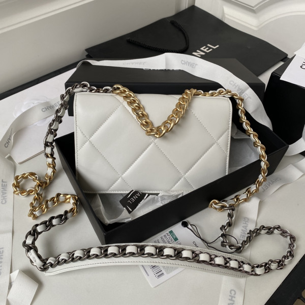 CL 19 WALLET ON CHAIN