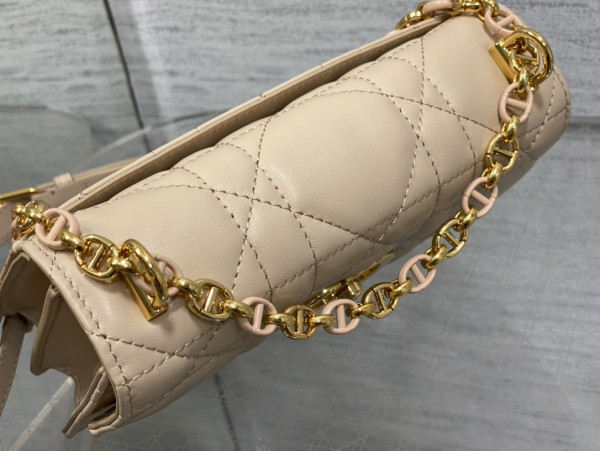 D*or miss caro mini bag