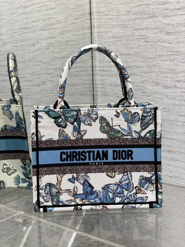 small D*or book tote