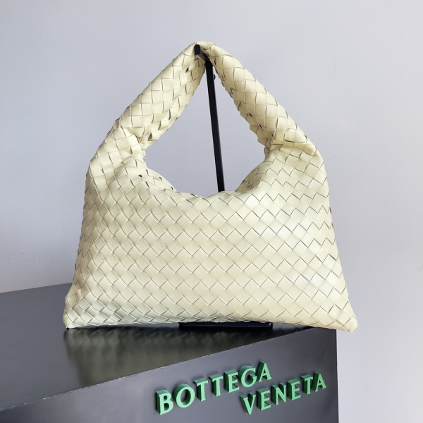 Bo*te*ga ve*ne*ta medium hop