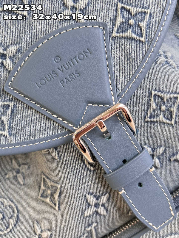 l**is V*t*n montsouris backpack
