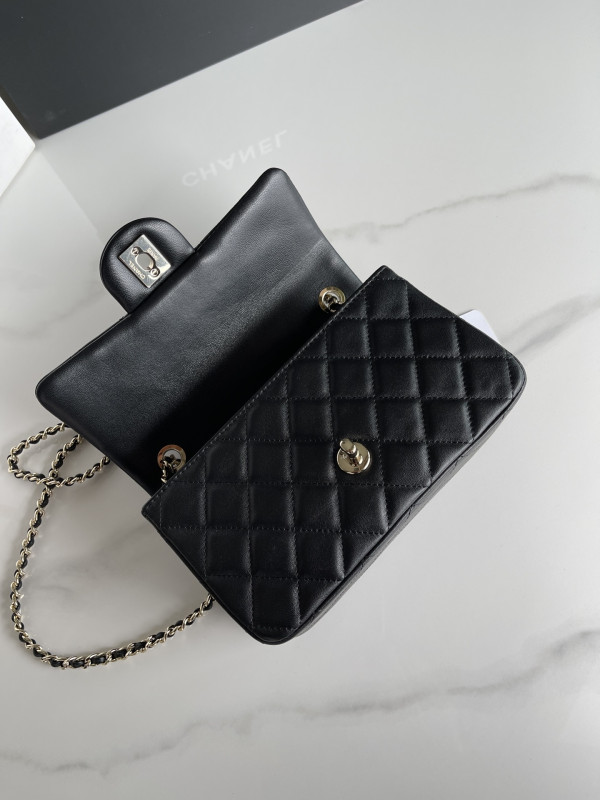 CL FLAP BAG