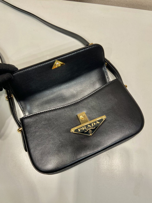 Pra*a patent bag-20*10*4cm