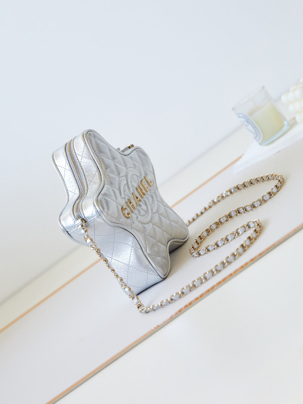 CL STAR HANDBAG