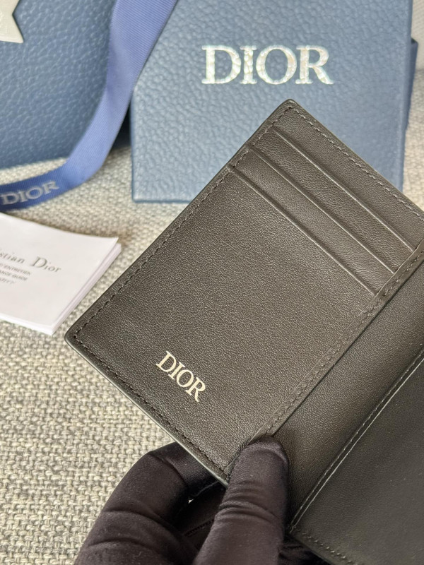 D*or wallet
