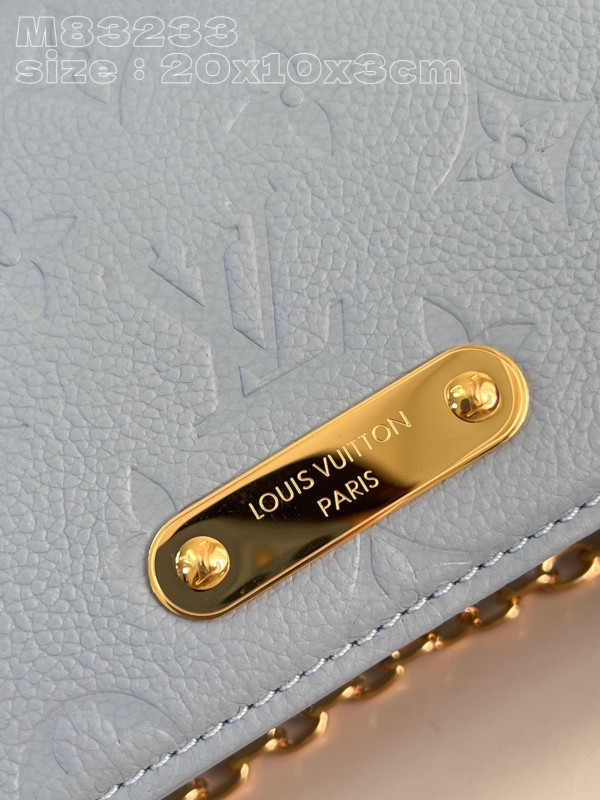 l**is V*t*n wallet on chain lily