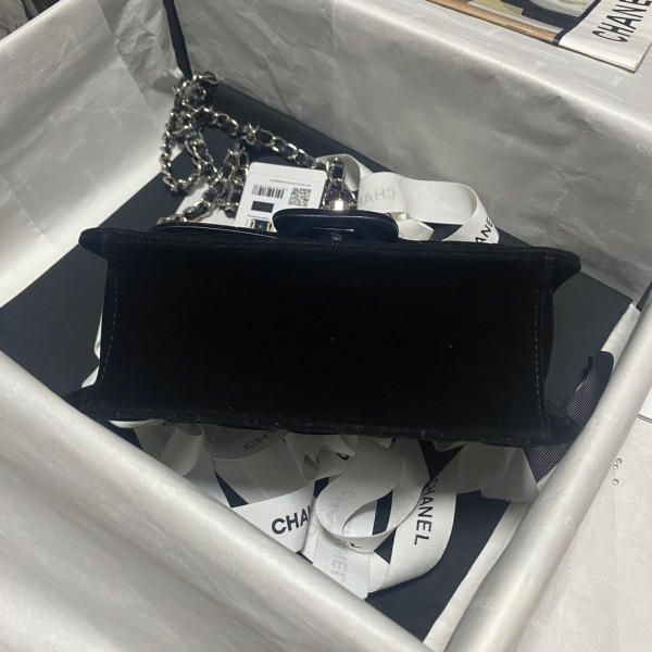 CL MINI FLAP BAG