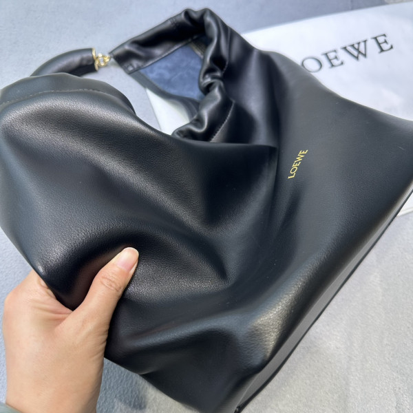 LOEWE Small Squeeze bag in nappa lambskin-24*29*10.5cm