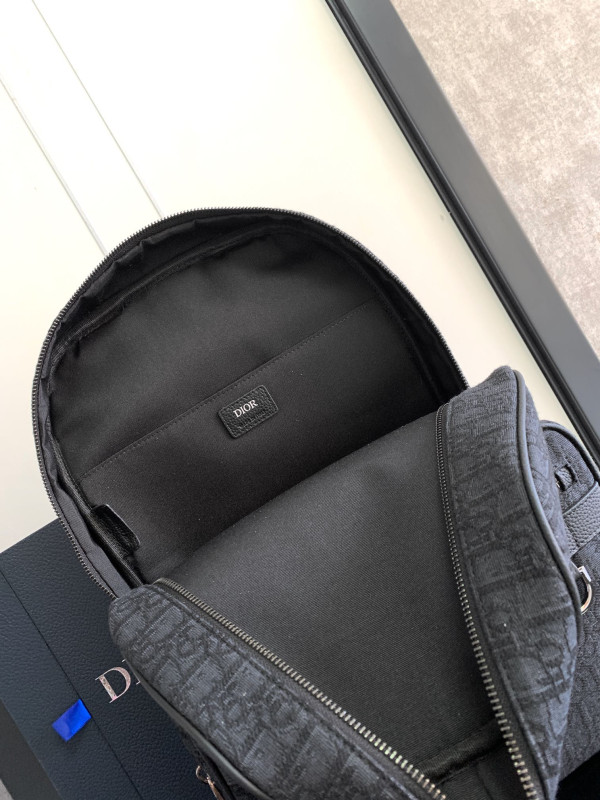 D*or safari backpack