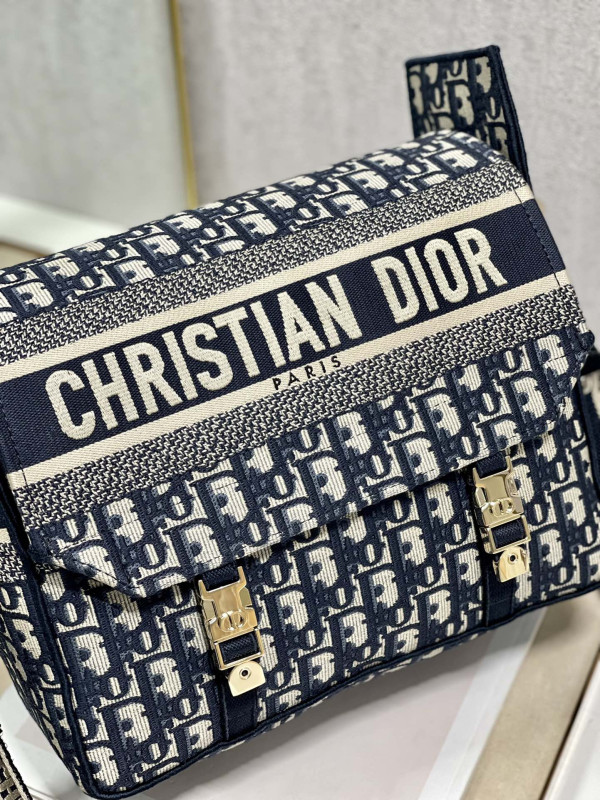D*or oblique D*orcamp messenger bag