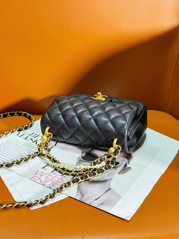 CL MINI FLAP BAG-12.5x17x5cm