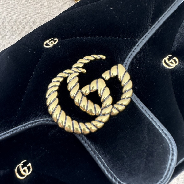 G*u*i gg marmont small shoulder bag