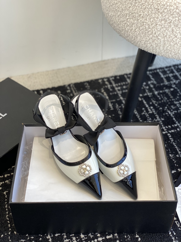 CL SANDALS