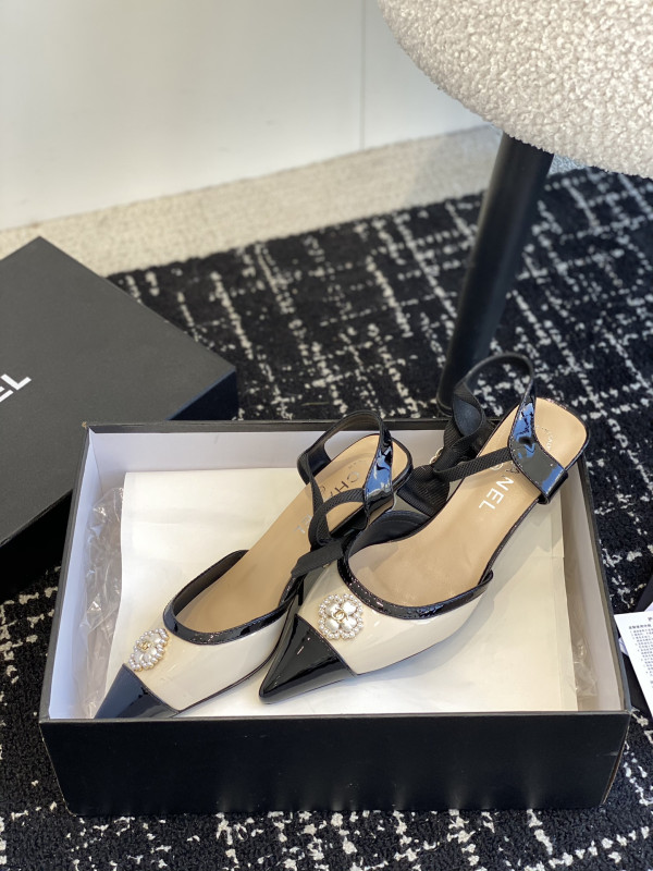 CL SANDALS