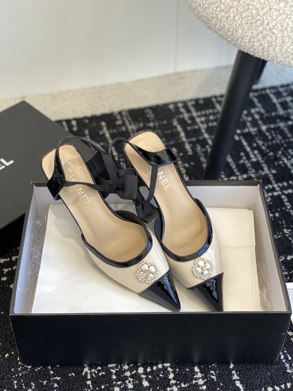 CL SANDALS