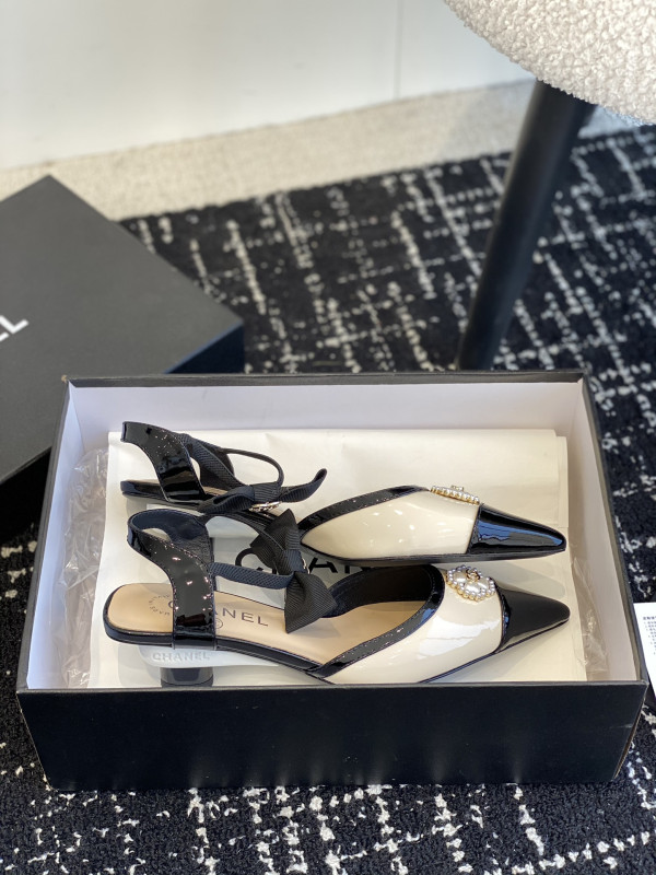 CL SANDALS