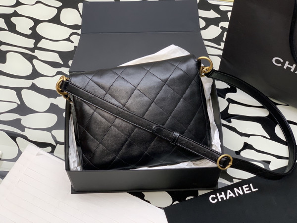 CL HOBO HANDBAG-19×24×5cm