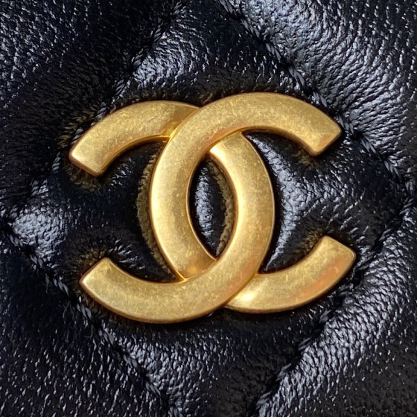 CL HANDLE BAG