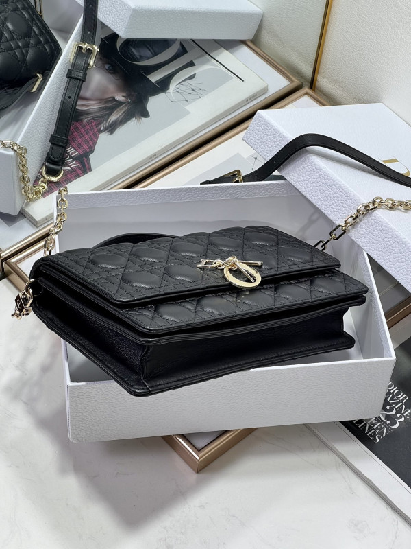 lady D*or-24*14*7.5cm
