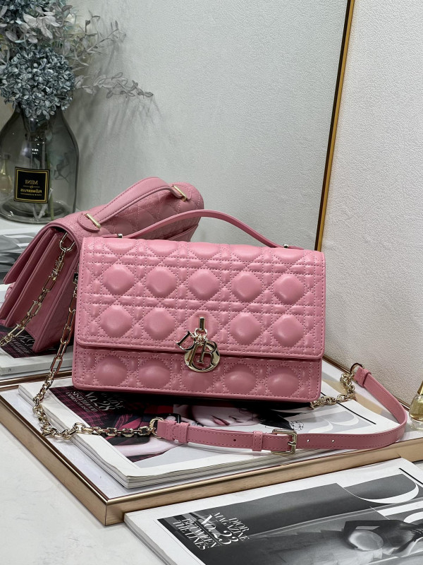 lady D*or-24*14*7.5cm