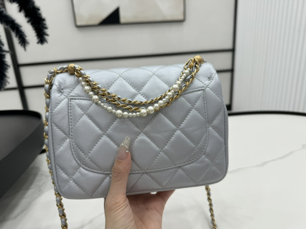 CL FLAP BAG-14.5x19.5x7.5cm