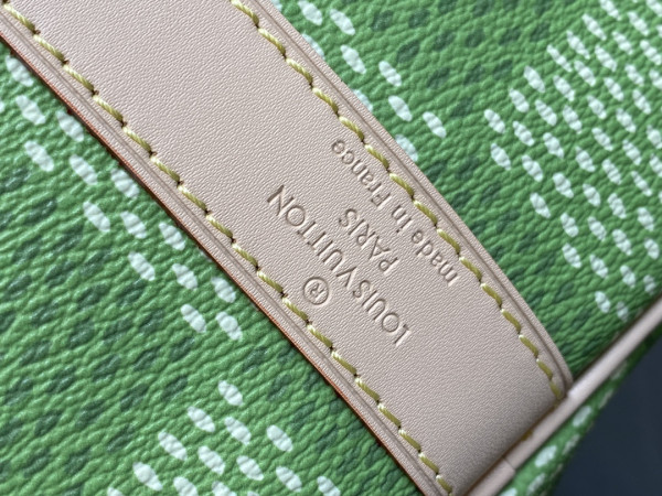 l**is V*t*n keepall bandouliÈre 50