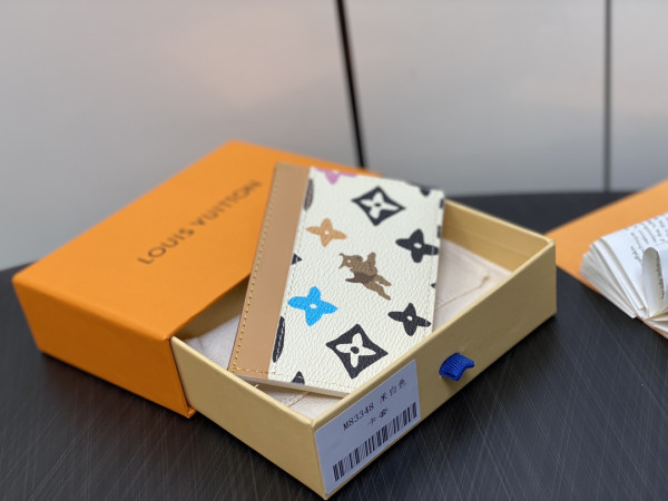 l**is V*t*n card holder-11*7*0.5cm