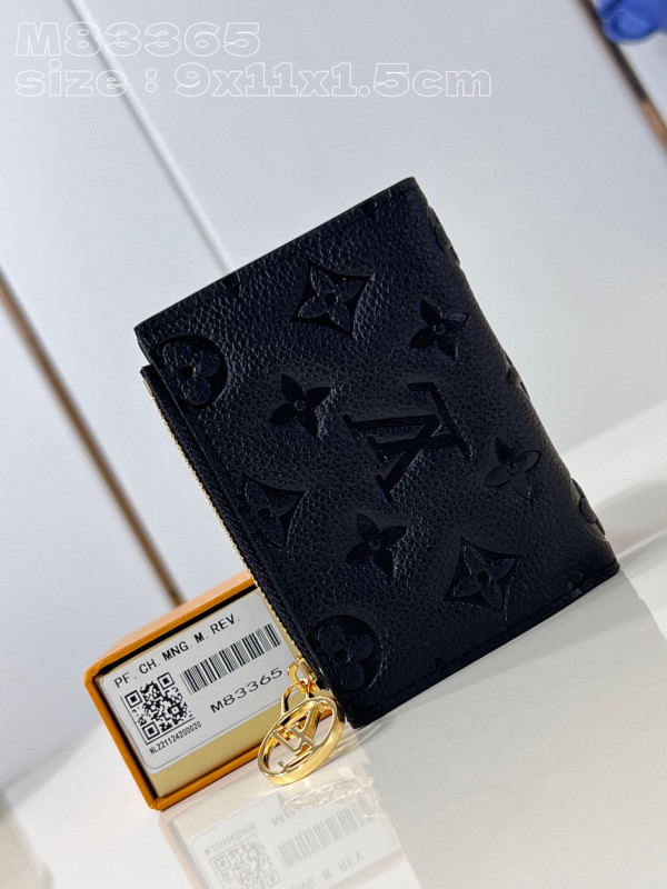 l**is V*t*n lisa wallet - 9*11.5*1.5cm
