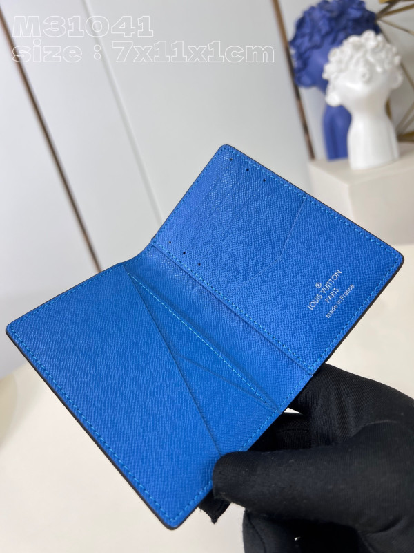 l**is V*t*n pocket organizer-7.5*11.1*1 cm