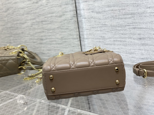 lady D*or - 17cm