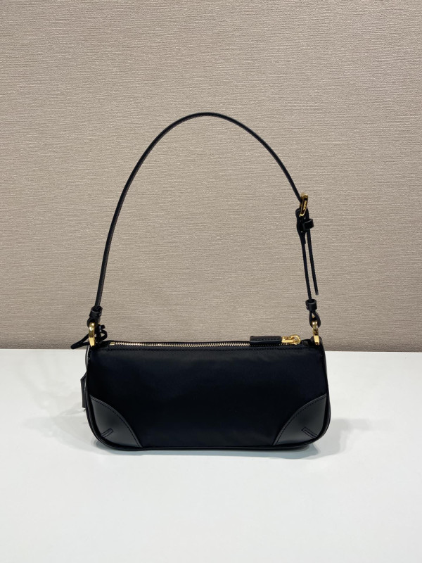 Pra*a re-edition bag-23.5*10*5cm