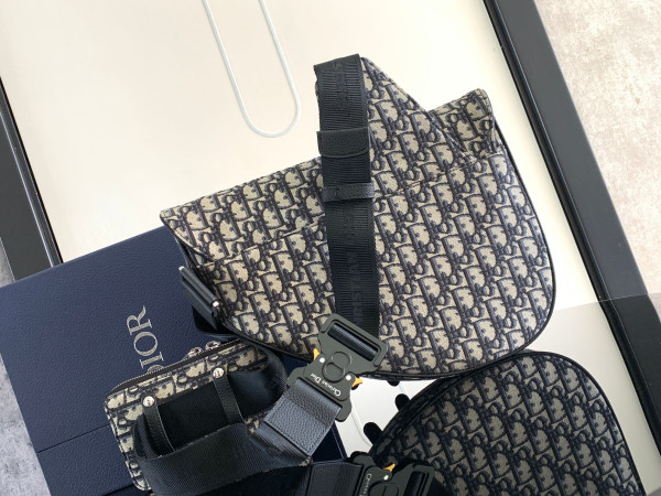 D*or saddle bag with strap-34*25.5*5cm