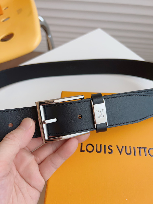 l**is V*t*n belt