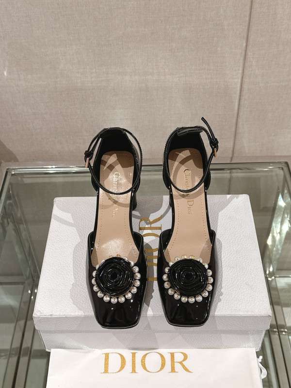 D*or heels