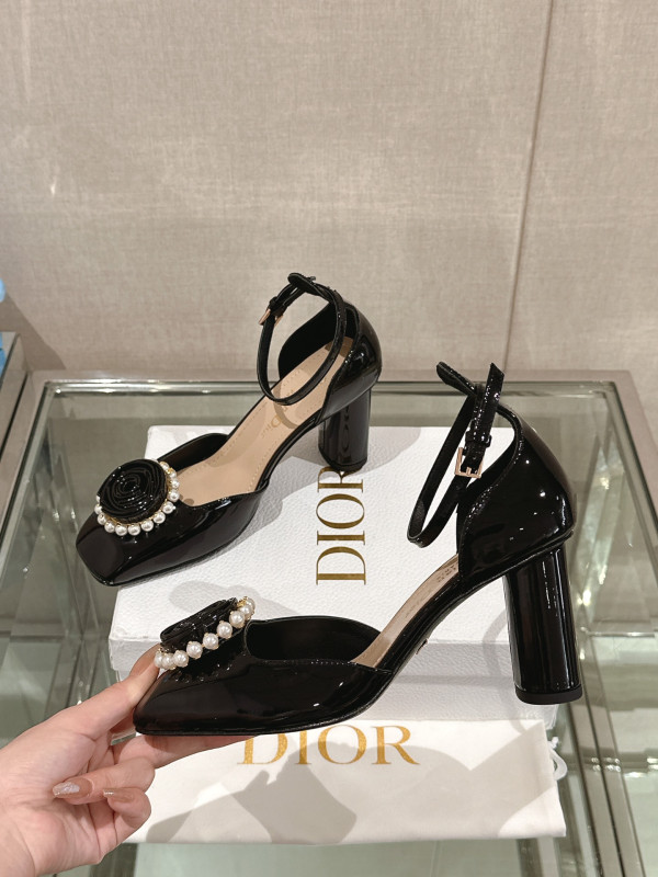 D*or heels