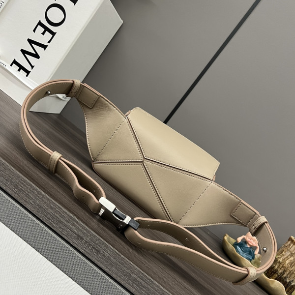 LOEWE PUZZLE BAG-18*12*7.5CM