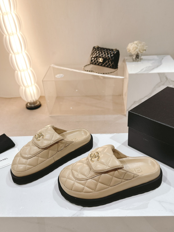 CL SANDAL mules