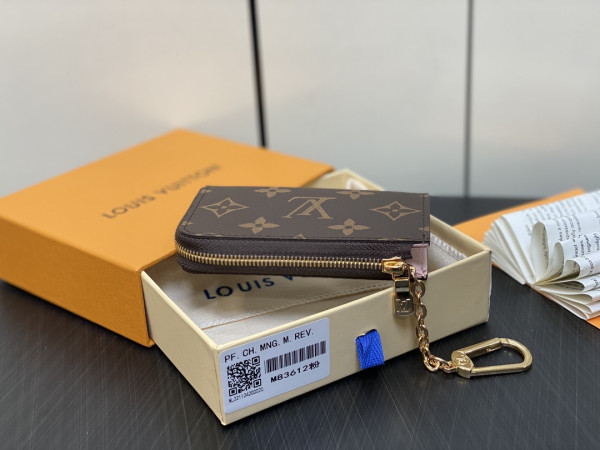 l**is V*t*n noa wallet-11*7*1.5cm