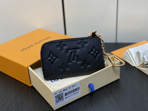 l**is V*t*n noa wallet-11*7*1.5cm