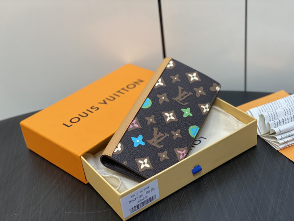 l**is V*t*n brazza wallet-10*19*2cm