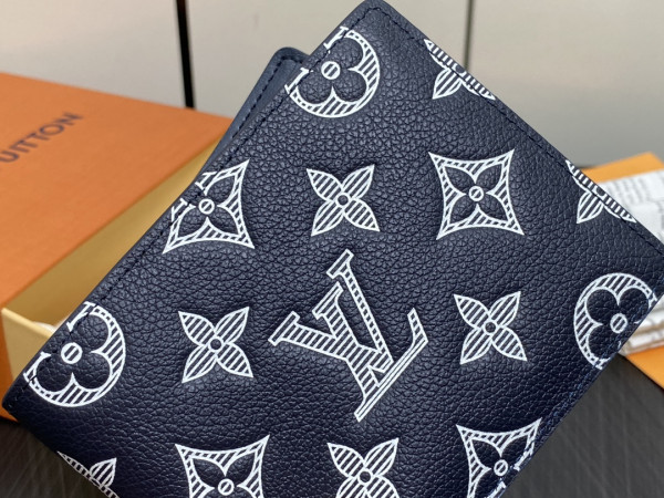 l**is V*t*n multiple wallet-11.5*9*1.5cm