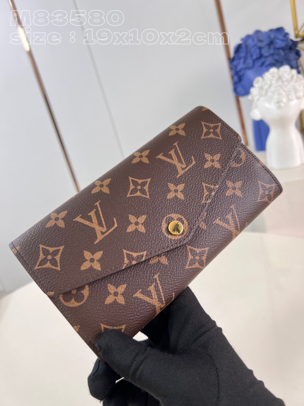 l**is V*t*n sarah wallet-19*10.5*2cm