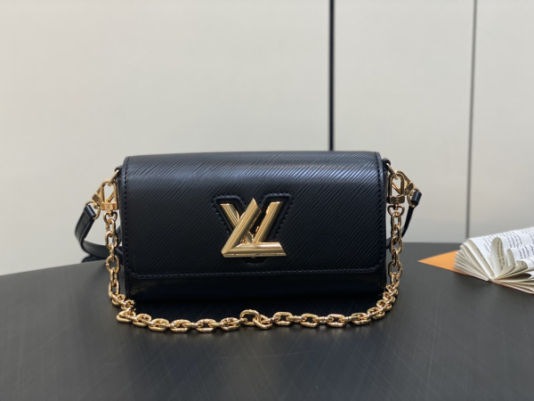 l**is V*t*n twist-19*10.5*6.5cm